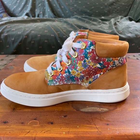 Timberland x Liberty of London Bria Wheat Nubuk Sneakers Women's Size 8.5 - Picture 11 of 14